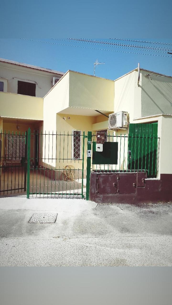 M&C Rooms Di Claudia Fiumicino Exterior foto